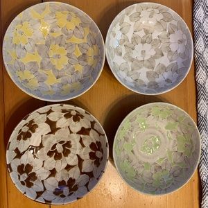 Set of Four (4) Bowls